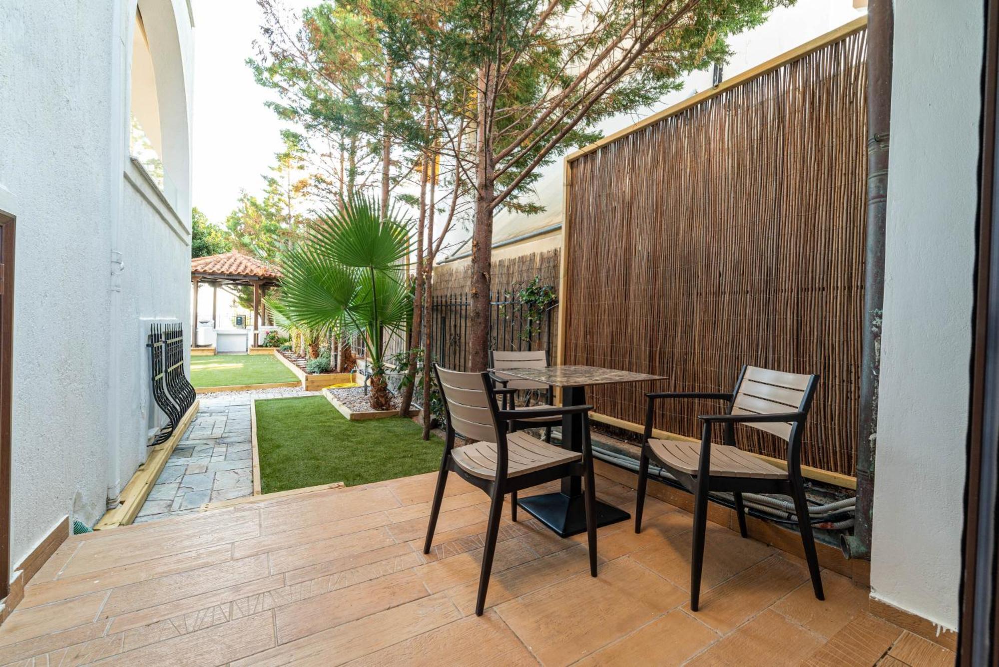 Alkis Guest House By Aegiankazarte Kapotidhes Exterior photo